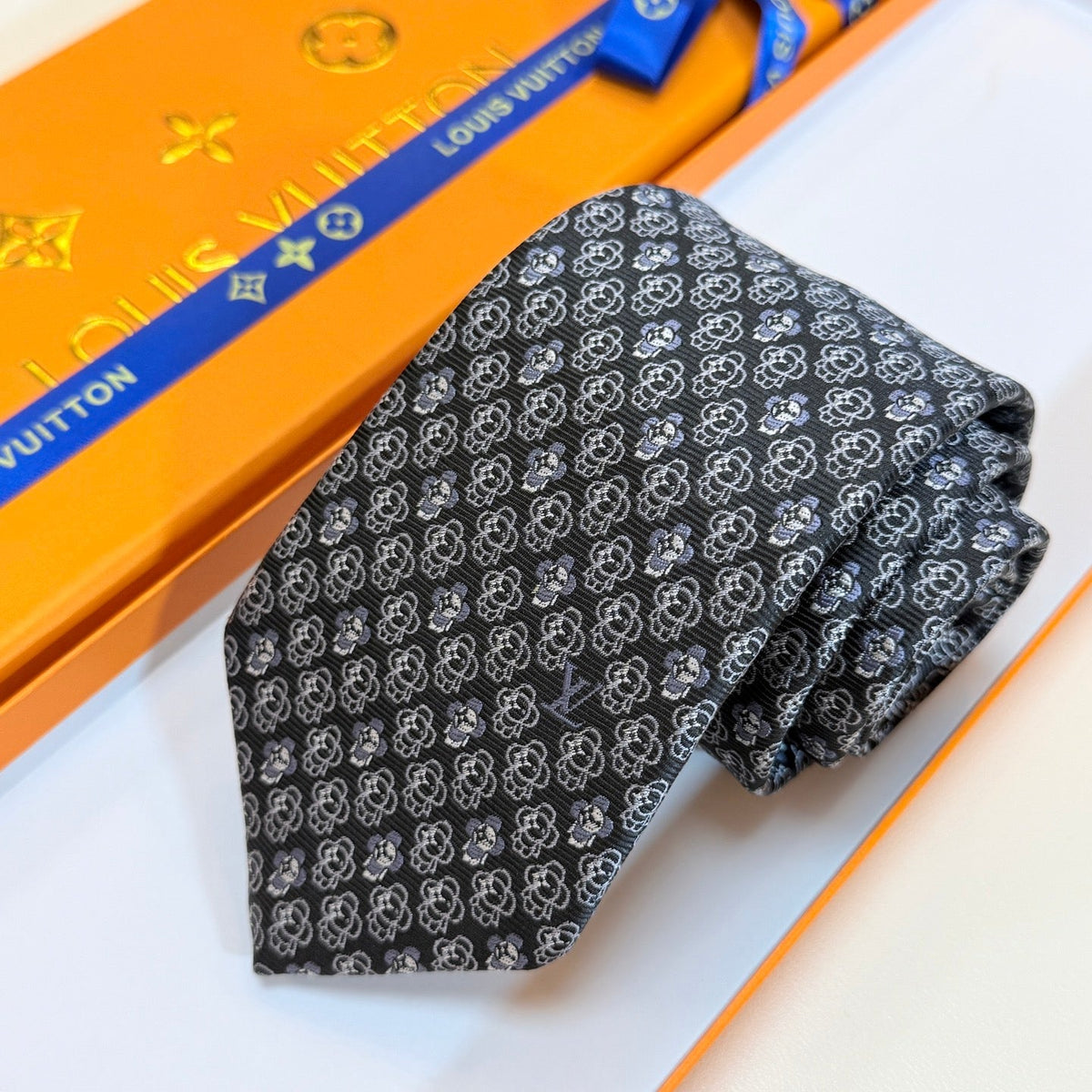 Louis Vuitton Style Men's Floral Monogram Silk Tie