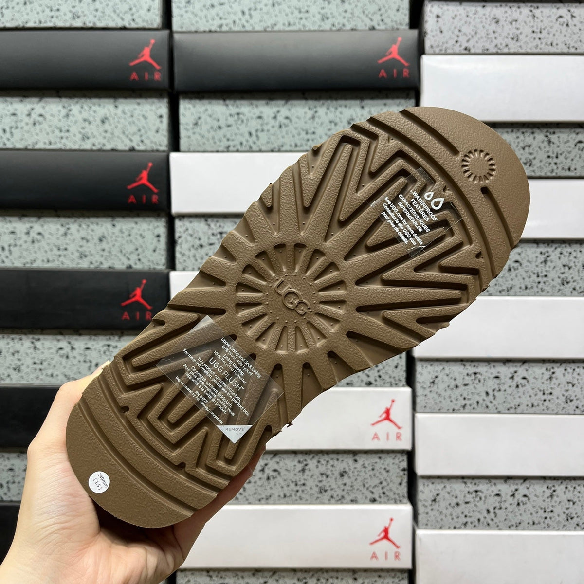 UGG Kallen Lace Platform Slipper – Suede Mule with Natural Shearling Lining, Suede UGG Logo Patch & Chunky Tonal Platform Sole in Chestnut